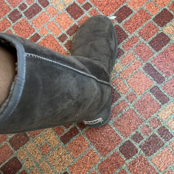 Gray Tall UGGs - Picture 5 of 7